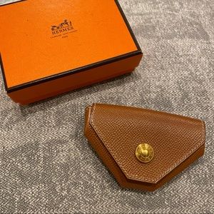 Like New Authentic Hermes 24 Verso Coin Purse Pouch Epsom leather GHW